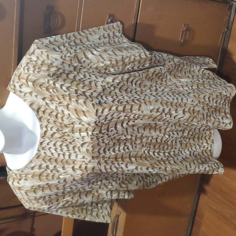 KATHY CHE blouse.     #5046